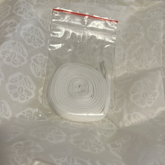 Authentic Alexander McQueen color block sneakers - Picture 7 of 7